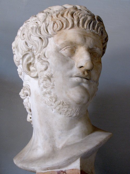 Busto do imperador Nero no Museu Capitolino em Roma.