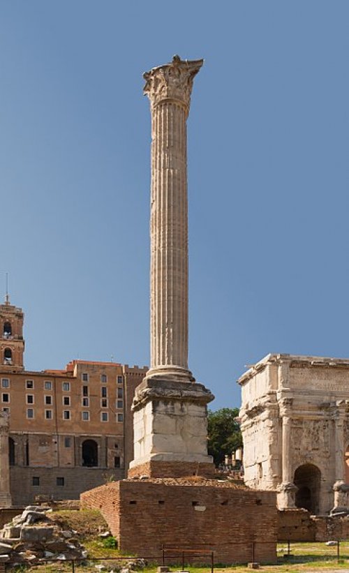 Coluna de Focas no Fórum romano.