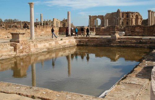 Ruínas das Termas de Adriano em Leptis Magna, Líbia.