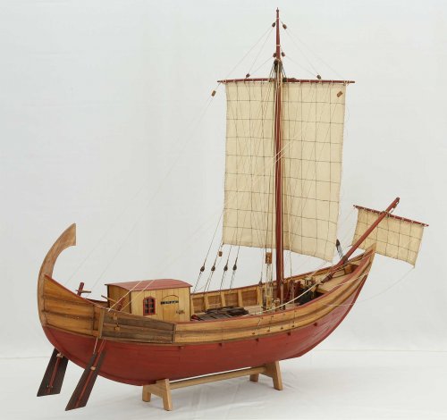 Foto de modelo de navio mercantil romano do século 1 a.C. vendido pelo site alemão modelships.de