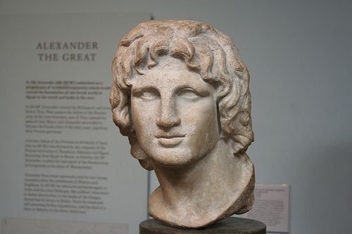 Busto de Alexandre o Grande. Descoberto em Alexandria. Século 2-1 a.C. 37 cm de altura. Museu Britânico. N° 1872,0515.1