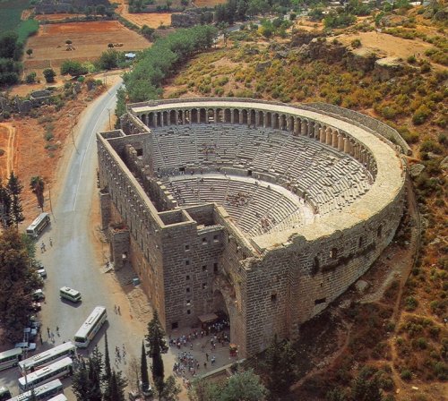 Teatro romano em Aspendos, Turquia.